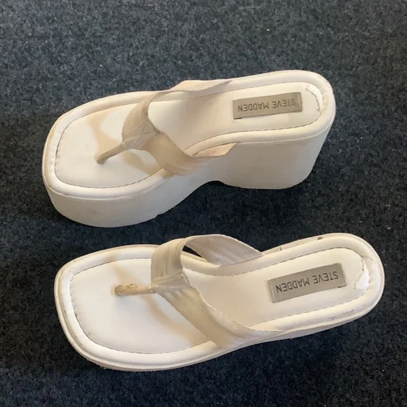 Platform Flip Flops - Picture 2 of 3